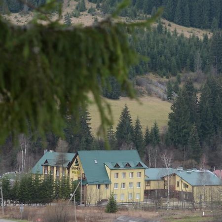 Ялинка Готель Vyshkiv Zewnętrze zdjęcie
